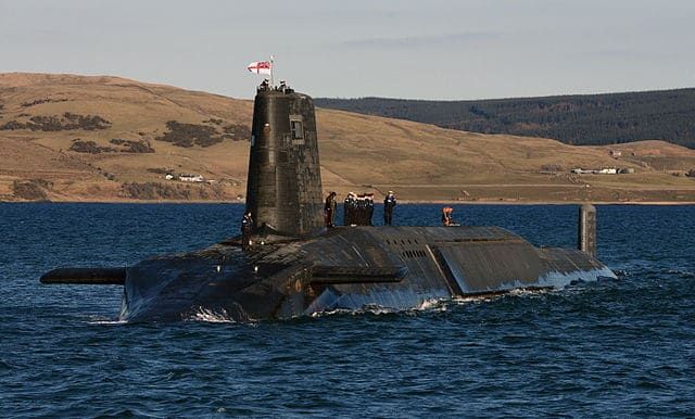 640px-Trident_Nuclear_Submarine_HMS_Victorious.jpg