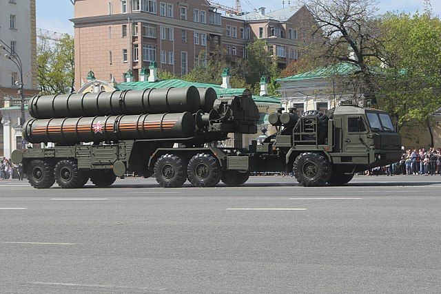 The Russian S-400 anti-aircraft system, pictured in 2017.. Source: Соколрус, via Wikimedia