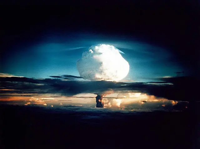 mushroom cloud, hydrogen bomb