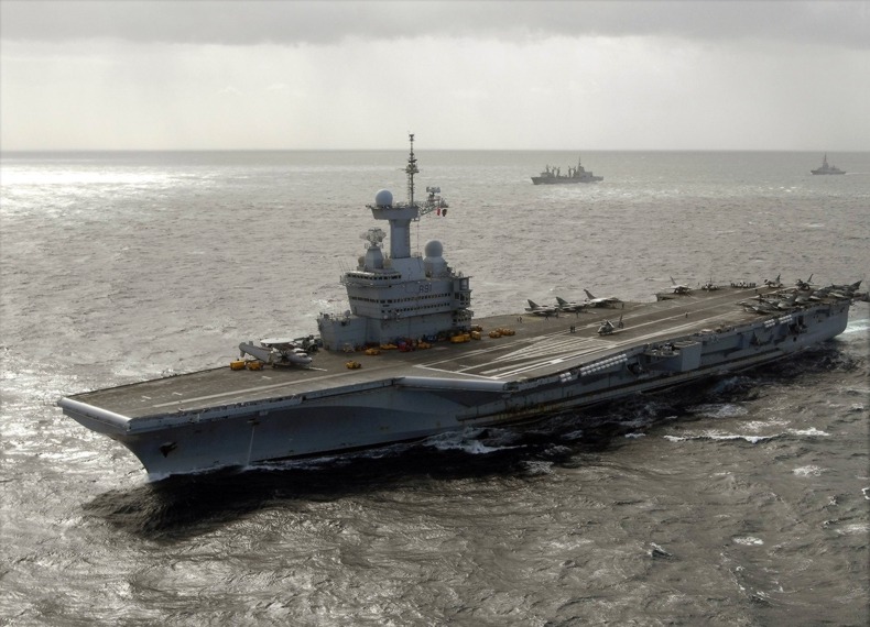 The French aircraft carrier Charles De Gaulle. Credit: US Navy via Wikimedia Commons.