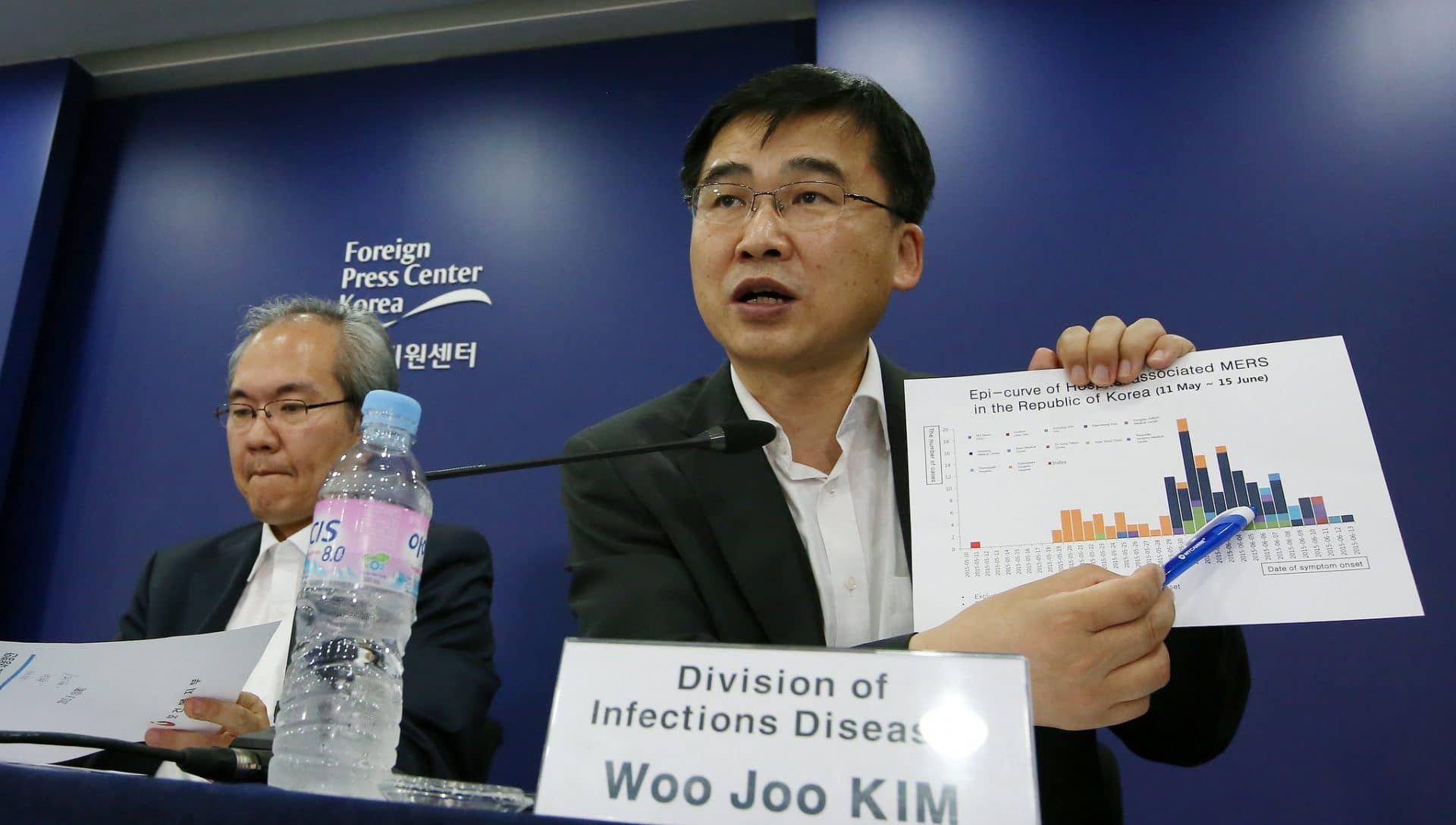 Korean health officials discuss the 2015 MERS outbreak.