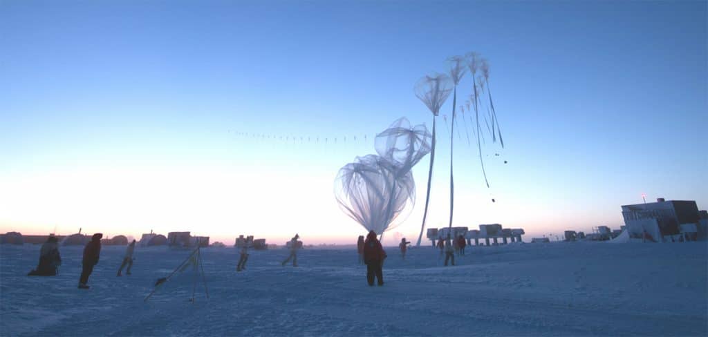 launch of atmospheric sampling balloon at South Pole