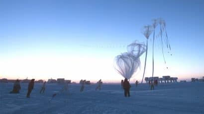 launch of atmospheric sampling balloon at South Pole