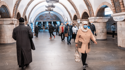 Commuters in Ukraine, 2020.
