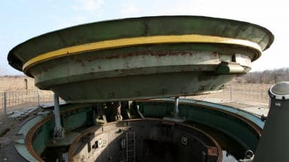 (Rusted) Missile silo of a SS-24 missile, Strategic Missile Forces Museum in Ukraine. Credit: Michael. CC BY 3.0. Accessed via Wikipedia.