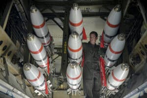 The USA produced the first modernized nuclear warhead W88 Alteration 370  for the Trident II D5 SLBM