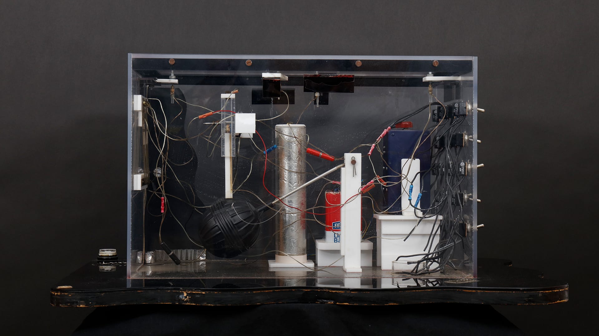 A model of the Harvey's casino bomb prepared for trial. The device contained nearly 1,000 pounds of conventional explosives and a variety of triggering mechanisms that made it virtually undefeatable. (FBI)