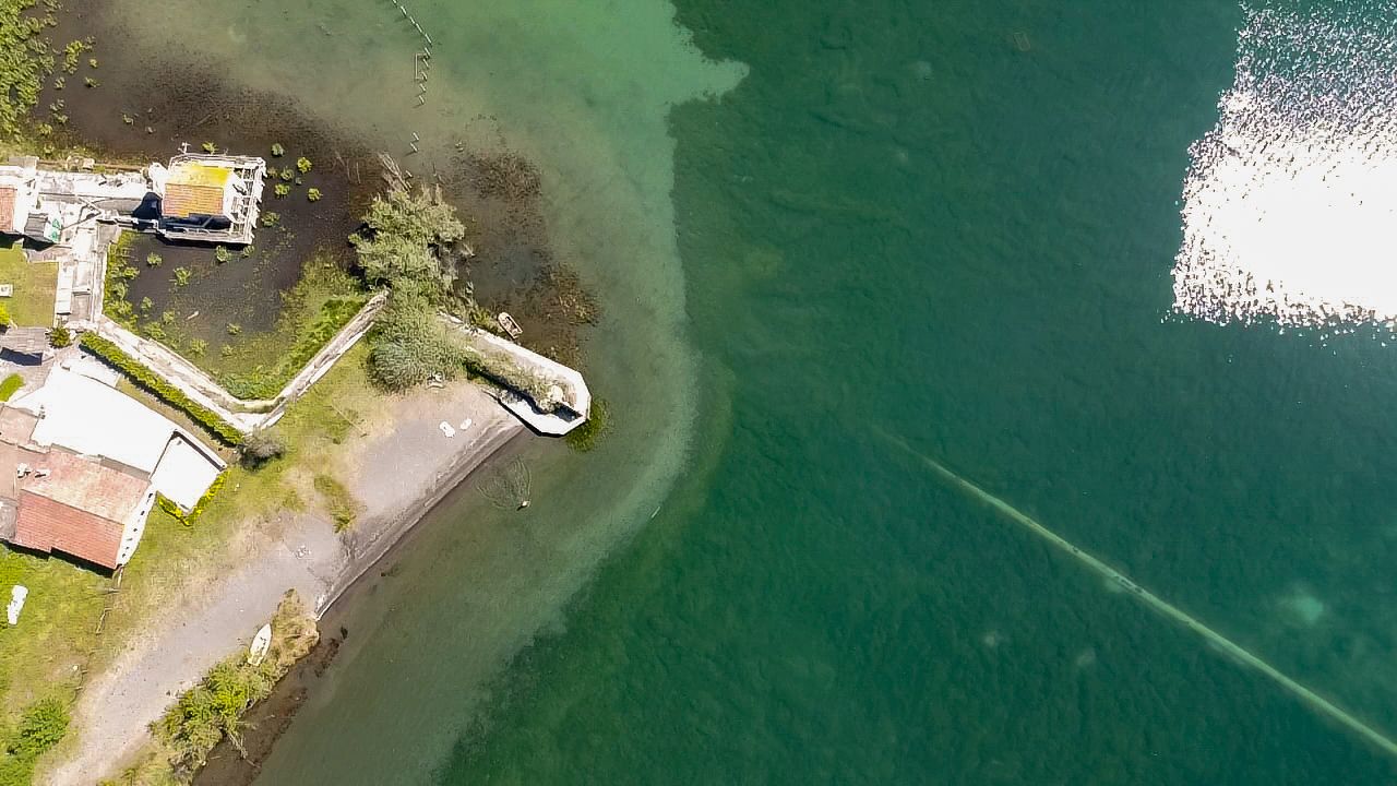 An aerial view of Acea's underwater pipeline at the bottom of Lake Bracciano, Italy. (Federico Ambrosini)