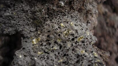 olivine in rock