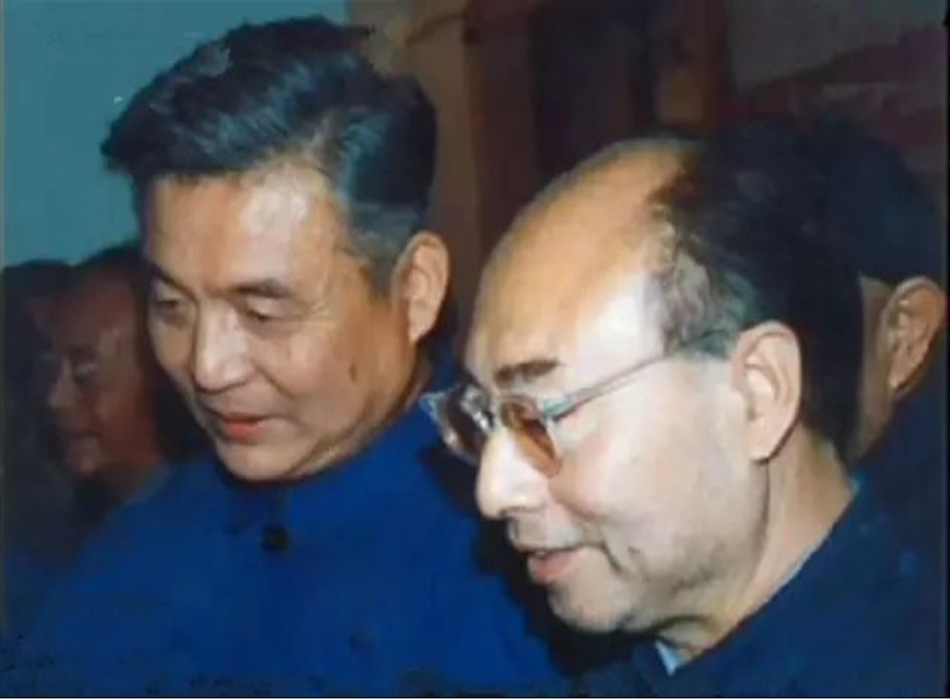 Deng Jiaxian (left) known as “the father of China’s atomic bomb” and Yu Min (right) known as “the father of China’s hydrogen bomb,” together. Undated. (Credit: Xie Jianyan / The story of Liangzi website)