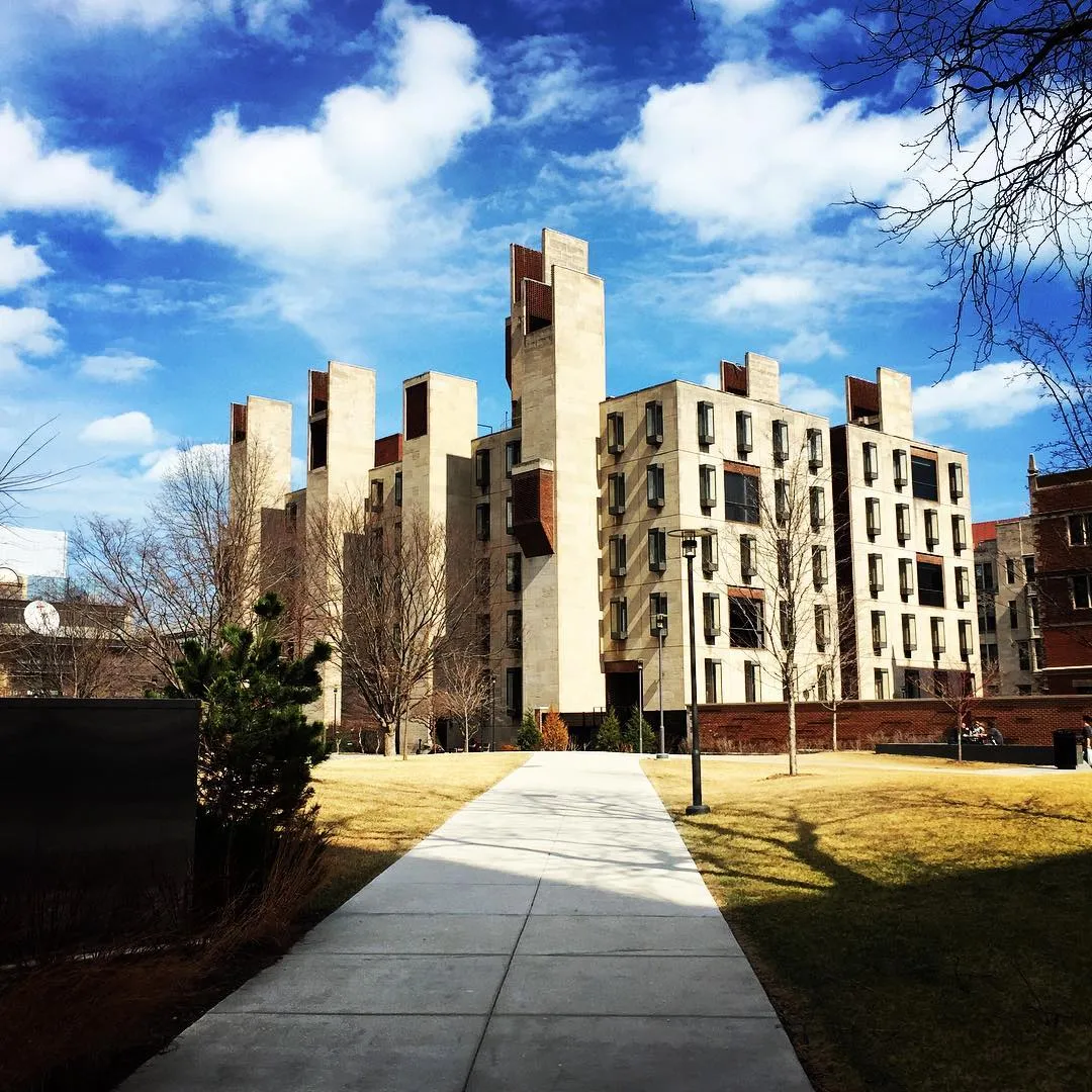 The Henry Hinds Laboratory building is home to the University of Chicago's geophysical sciences department. Only one member of the department was on the committee that launched the University's climate and energy initiative. (GMonkey / Flickr CC-NC-ND)