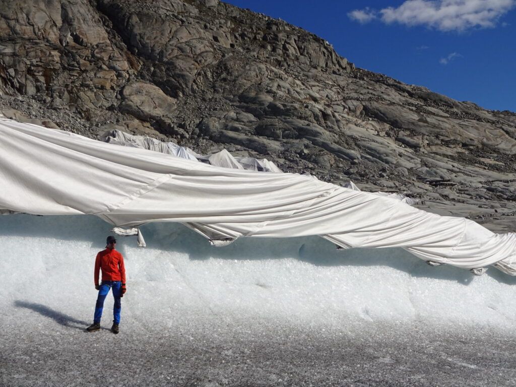 tarpaulins used to protect Rhône Glacier from melting