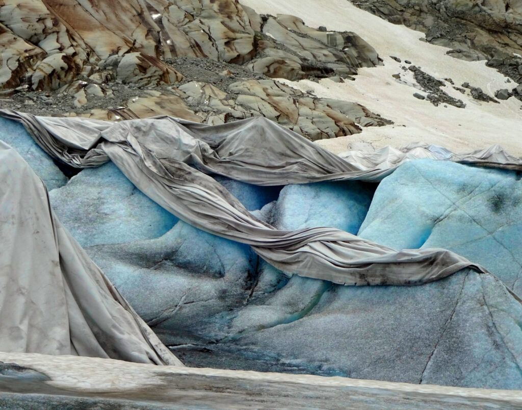 tarpaulins on the Rhône Glacier after a few years have passed