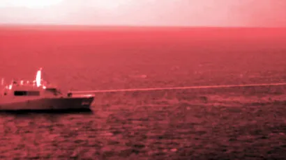 US Navy ship test-firing laser weapon