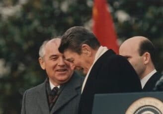 Soviet General Secretary Mikhail Gorbachev (left) and U.S. President Ronald Reagan (right)