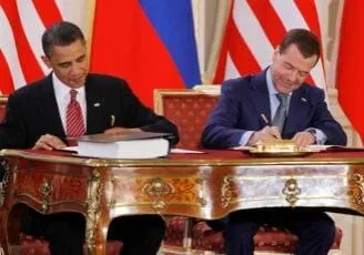 U.S. President Barack Obama (left) and Russian President Dimitry Medvedev (right)