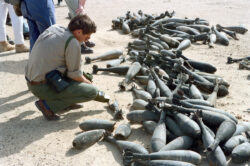 chemical-filled Iraqi mortar shells being scanned for leaks